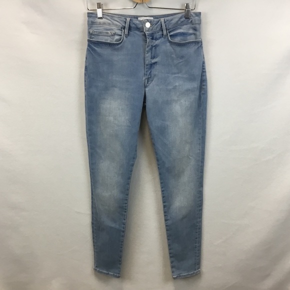 Frame Le One Skinny Jean Mid-Rise in Caspio Wash - Picture 15 of 15